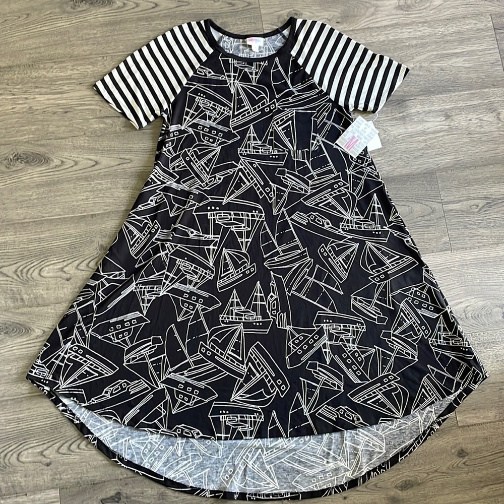⛵️ Lularoe Carly Sailboats NWT